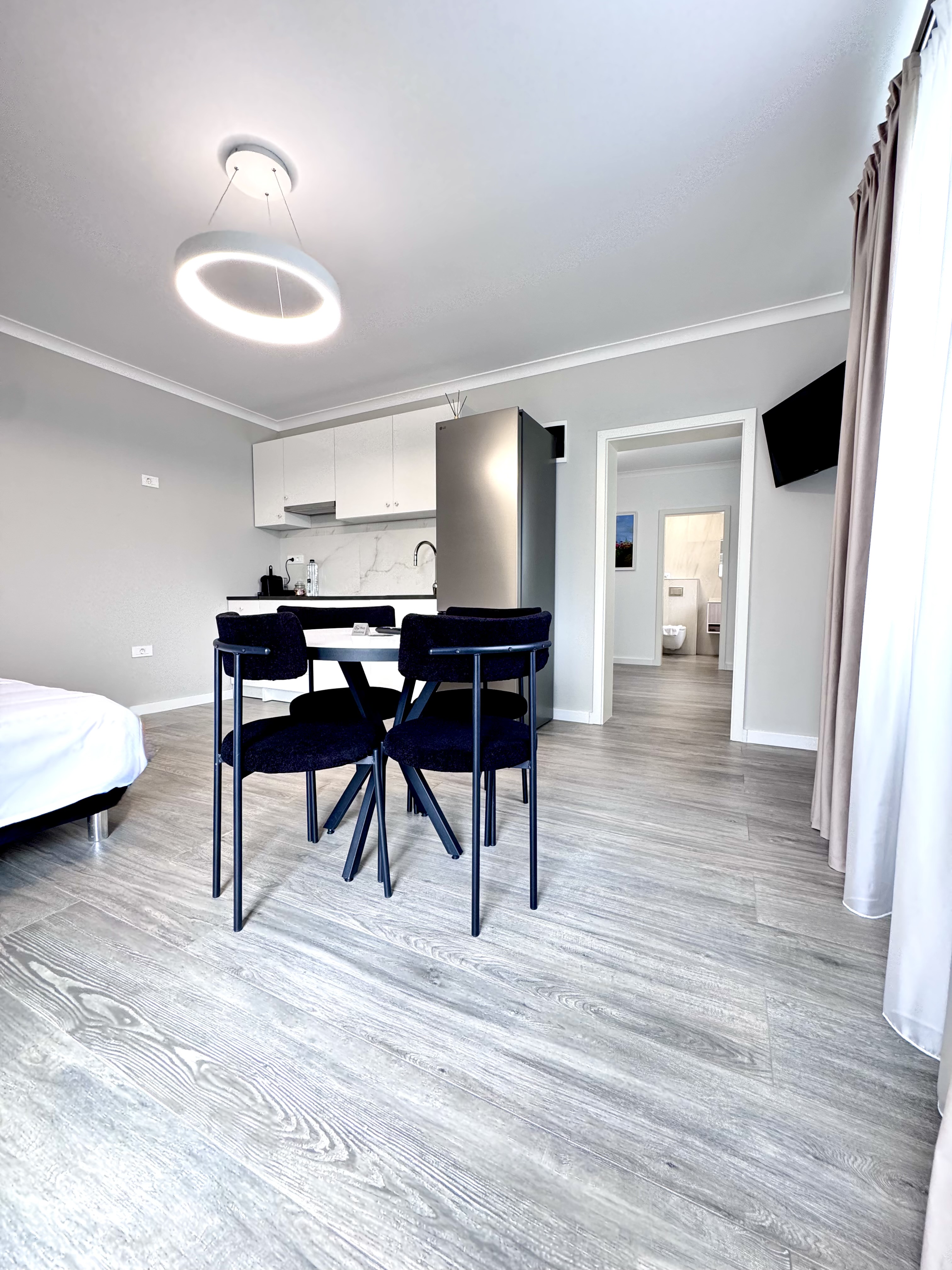 ap103-apartament-family-zona-masa-eden-suites-timisoara